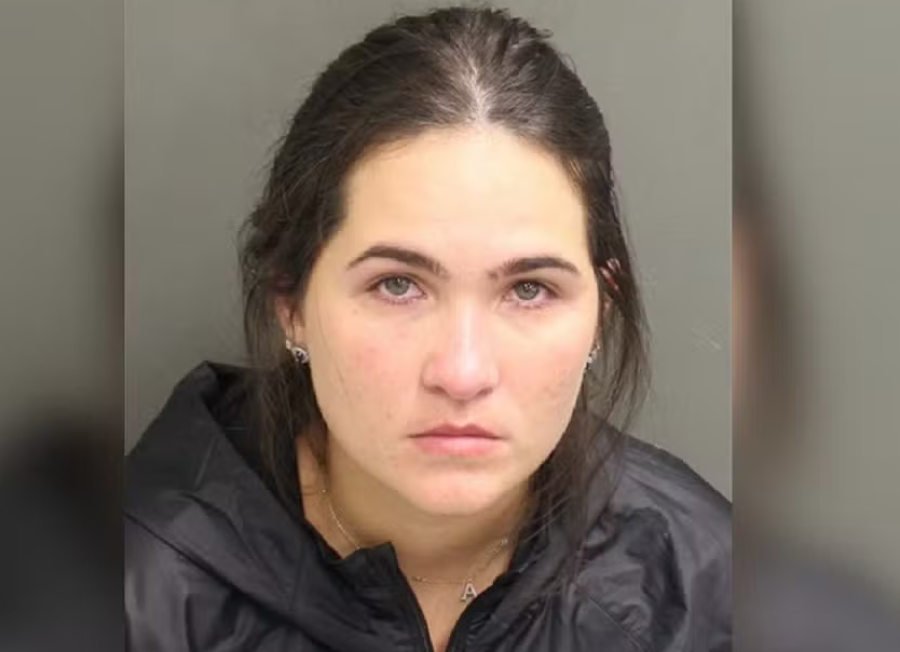 Esposa de cantor sertanejo é presa nos EUA após fugir de abordagem policial