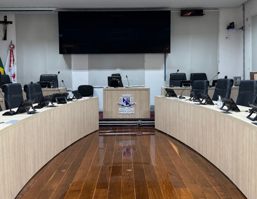 Câmara de Santa Luzia retoma trabalhos após recesso com pautas polêmicas