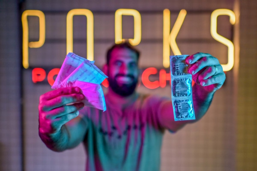 Carnaval 2026: bares de BH esperam faturar mais e vão distribuir camisinha e absorvente grátis