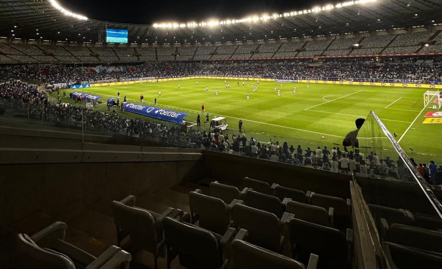 Cruzeiro divulga parcial, e Mineirão deve ter baixo público diante do Coritiba